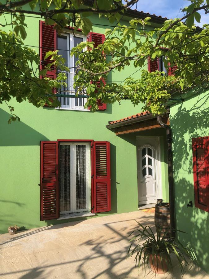 House Bougainvillea Pula Exteriör bild